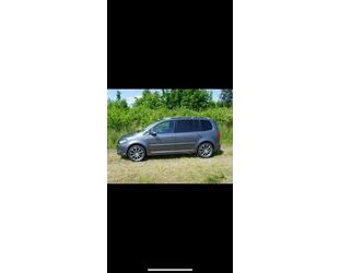 VW Volkswagen Touran 2,0 TDI Highline DSG Gebrauchtwagen