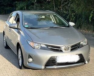 Toyota Toyota Auris Life Plus 1,6 Autom., KLIMA SHZ PDC B Gebrauchtwagen