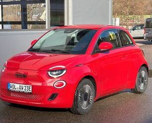 Fiat Fiat 500e (RED) LED,KAMERA,KEYLESS - 4 Jahre Garan Gebrauchtwagen