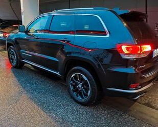 Jeep Jeep Grand Cherokee Summit 3.0 V6 M.-Jet 184kW Au. Gebrauchtwagen