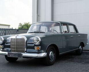 Mercedes-Benz Mercedes-Benz 200 W 110 Heckflosse Aus Sammlerhand Gebrauchtwagen