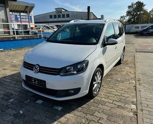 VW Volkswagen Touran Life Benzin/GAS.SHZ.NAVI.Alu.17Z Gebrauchtwagen