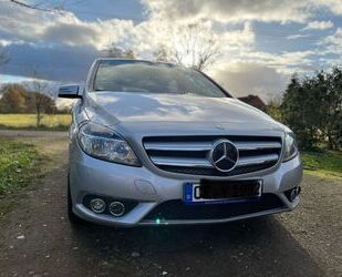 Mercedes-Benz Mercedes-Benz B 200 BlueEFFICIENCY Edition 1 Editi Gebrauchtwagen