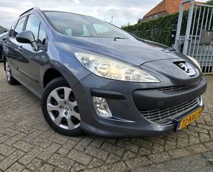 Peugeot Peugeot 308 SW 1.6 E-HDi ALLURE 7P CLIMATE/PANO/CR Gebrauchtwagen