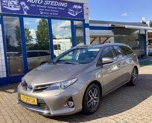 Toyota Toyota Auris Touring Sports 1. Hand WENIG KM Navi Gebrauchtwagen