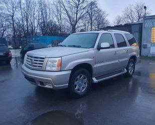 Cadillac Cadillac Escalade 6.0 V8 Autom. - Gebrauchtwagen