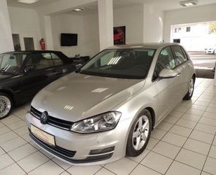 VW Volkswagen Golf VII Lim. Cup BMT*Navi*PDC Gebrauchtwagen