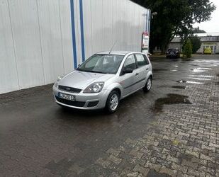 Ford Ford Fiesta 1.4 (5-Türer) *Klima/TÜV neu* Gebrauchtwagen