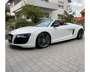 Audi Audi R8 5.2 FSI V10 Spyder Schalter - B&O, Carbon Gebrauchtwagen