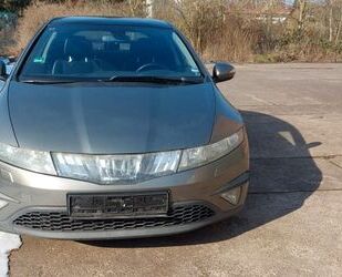 Honda Honda Civic Lim. 5-trg. 1.8 Executive Gebrauchtwagen