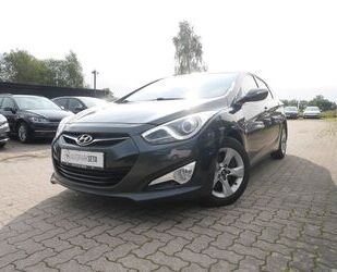 Hyundai Hyundai i40 1.7 CRDi Style NAVI*TEMPO*PDC*MEMORY*A Gebrauchtwagen