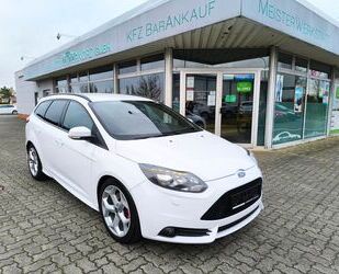 Ford Ford Focus Turnier ST*LEDER*RECARO*SHZ*NAVI*ALLWET Gebrauchtwagen