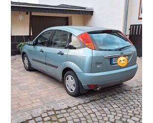 Ford Ford Focus 1.6 Ghia Gebrauchtwagen