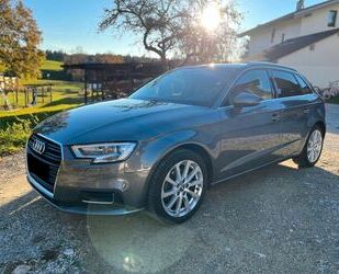 Audi Audi A3 Sportback 35 TFSI Monsungrau Alcantara Gebrauchtwagen