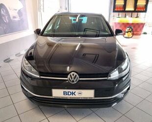 VW Volkswagen Golf VII Lim. Navi,LED,Abstandstempomat Gebrauchtwagen