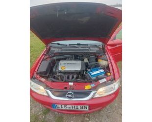 Opel Opel Vectra B 1.6 16V AHK*Zahnriemen NEU*Service N Gebrauchtwagen