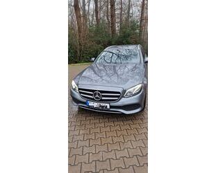 Mercedes-Benz Mercedes-Benz E 300 de 4MATIC T Autom. - Gebrauchtwagen