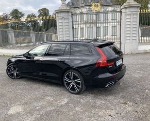 Volvo Volvo V60 T5 R Design LED Pano, HUD Gebrauchtwagen