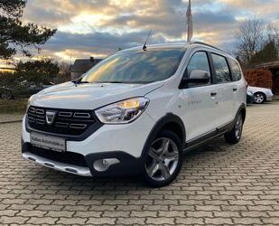 Dacia Dacia Lodgy Stepway 1.3 NAVI+KLIMA+SHZ+AHK+TÜV-NEU Gebrauchtwagen