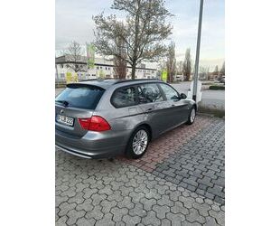 BMW BMW 318d Touring | PANO, NAVI, SHZ, KEYLESS | Gebrauchtwagen