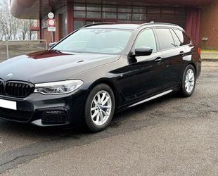 BMW BMW 530d Touring AHK HUD HK LEDER PANO 8-FACH TÜV Gebrauchtwagen