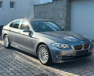 BMW BMW 520d Lim. Navi*Bi-Xenon*2-Zonen*TÜV 08/26* Gebrauchtwagen