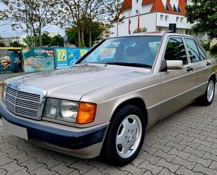 Mercedes-Benz Mercedes-Benz 190E*2,3 Automatic*Klima*Schibedach Gebrauchtwagen