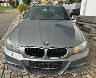 BMW BMW 318 i*M-SPORTPAKET*PANO*BI-XENON*AHK* Gebrauchtwagen