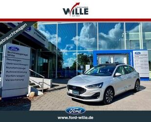 Ford Ford Focus Titanium Panorama/Fahrassistenz-Paket/ Gebrauchtwagen