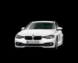 BMW BMW 320i Touring Advantage LED DrivingAss AHK Navi Gebrauchtwagen