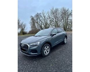 Audi Audi Q3 45 TFSI e S tronic *AHK*Carplay*SHZ*Navi*L Gebrauchtwagen