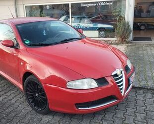 Alfa Romeo Alfa Romeo GT 2.0 JTS 16V Distinctive Gebrauchtwagen