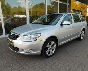 Skoda Skoda Octavia Combi/Automatik/SSD/Klima/SHZ/APS/Xe Gebrauchtwagen