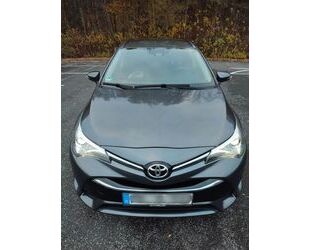 Toyota Toyota Avensis 2,0-l-D-4D Business Ed. Touring Spo Gebrauchtwagen