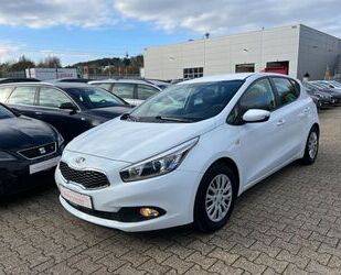 Kia Kia ceed / Ceed 1.4 aus 1.HAND *SCHECKHEFT *NEU TÜ Gebrauchtwagen