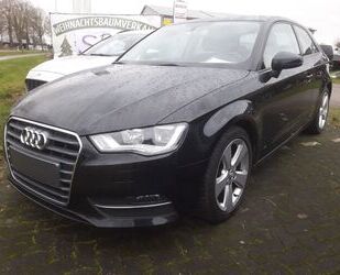 Audi Audi A3 2,0TDi S line +Sportpaket+Navi+Shzg+Nebel Gebrauchtwagen