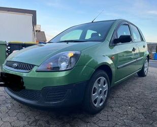 Ford Ford Fiesta 1,3 51 kW Fun TÜV Neu 01/2027 Gebrauchtwagen