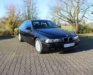 BMW BMW E39 525i *erst 93tkm.* *Xenon* *PDC* Gebrauchtwagen