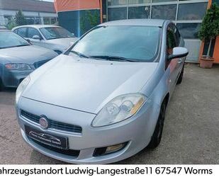 Fiat Fiat Bravo 1.4 16V Dynamic/Klima/Allwetter/1.Hand Gebrauchtwagen