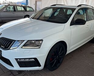 Skoda Skoda Octavia 2.0 TDI RS 1-Hd.|DSG|LED|DAB|Navi|AH Gebrauchtwagen