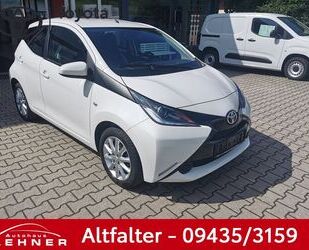 Toyota Toyota AYGO 1.0 L X-PLAY ALU+TEMPOMAT+KLIMA Gebrauchtwagen