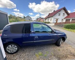 Renault Renault Clio 1.2 Authentique Authentique Gebrauchtwagen