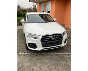 Audi Audi Q3 2.0 TDI quattro 135kW design design Gebrauchtwagen