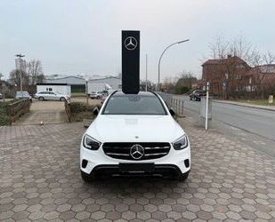 Mercedes-Benz Mercedes-Benz GLC 300 e 4M NightPaket/AHK/ILS/Pano Gebrauchtwagen