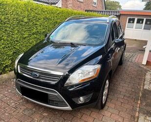 Ford Ford Kuga 2,0TDCi 2x4 103kW Champions Edition Cha. Gebrauchtwagen