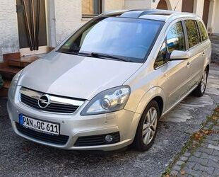 Opel Opel Zafira 1.9 CDTI Cosmo 88kW Cosmo Gebrauchtwagen