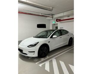 Tesla Tesla Model 3 Standard-Reichweite Plus - Hinterrad Gebrauchtwagen