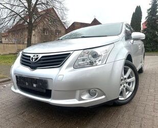 Toyota Toyota Avensis Combi Executive 2.0 Valvematic Gebrauchtwagen