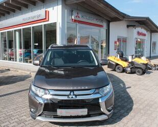 Mitsubishi Mitsubishi Outlander Edition 100 2WD Anhängerkuppl Gebrauchtwagen