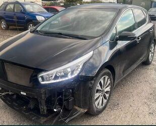 Kia Kia ceed / Ceed 1.4 Navi Alu Klima Led Gebrauchtwagen